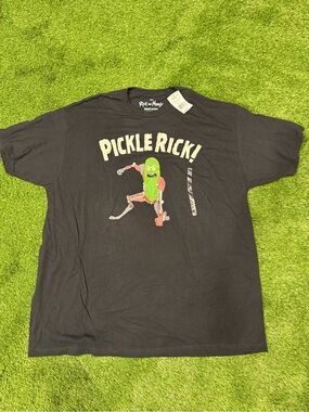 Pickle Rick Men's 2XL Graphic Shirt 2022 Adult Swim Rick and Morty Black NWT New